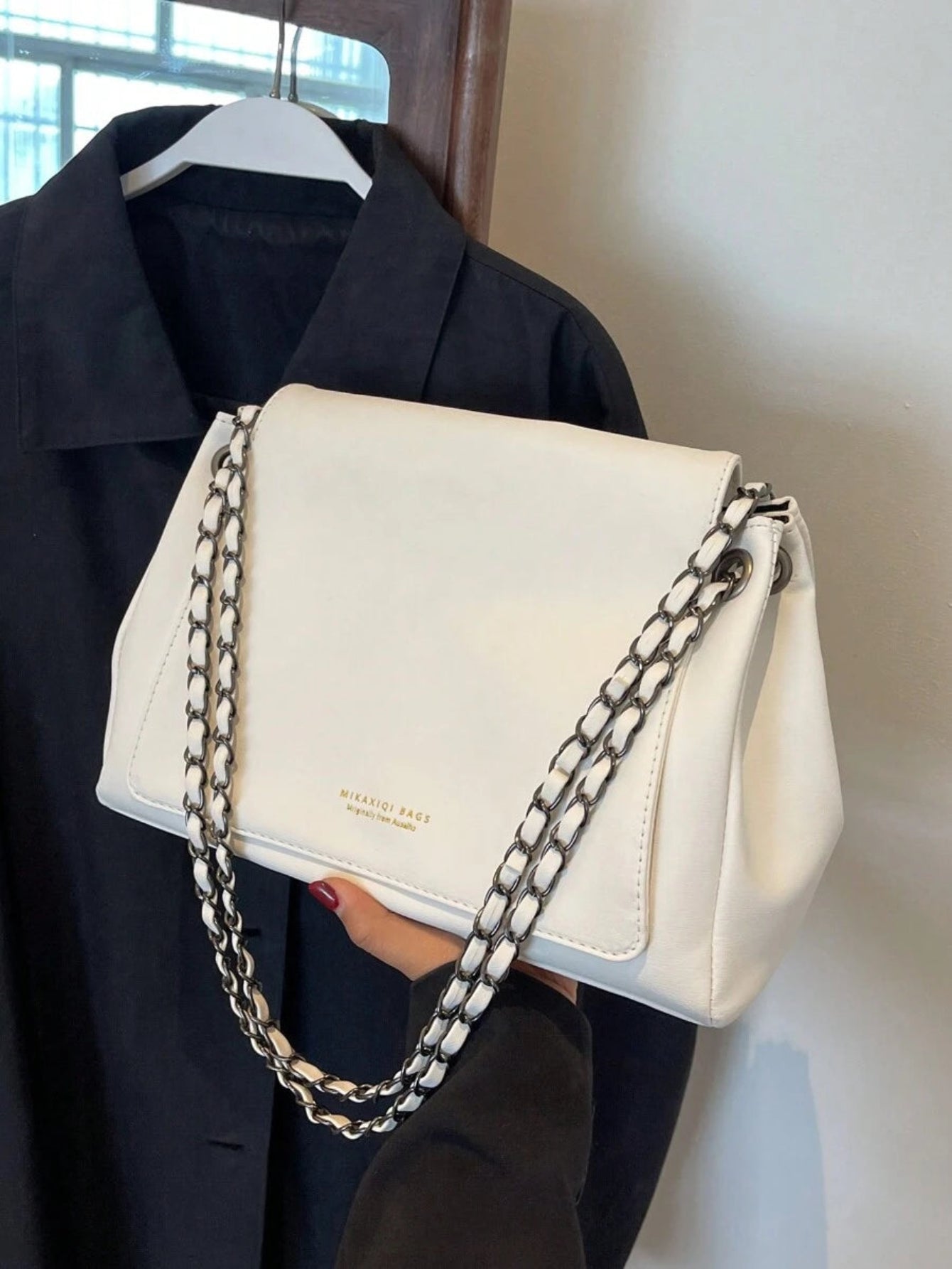 Bolsa de Corrente Tansversal Elegante