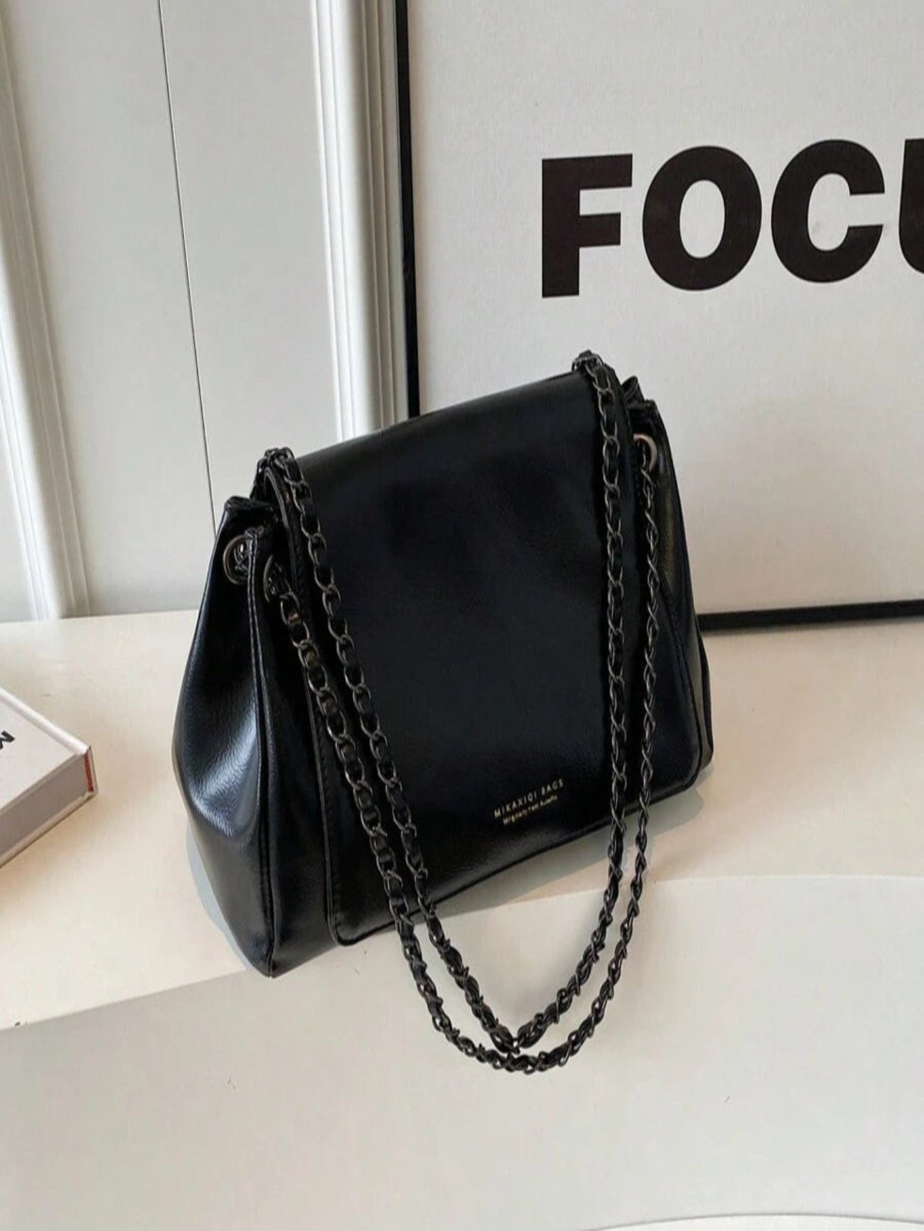 Bolsa de Corrente Tansversal Elegante
