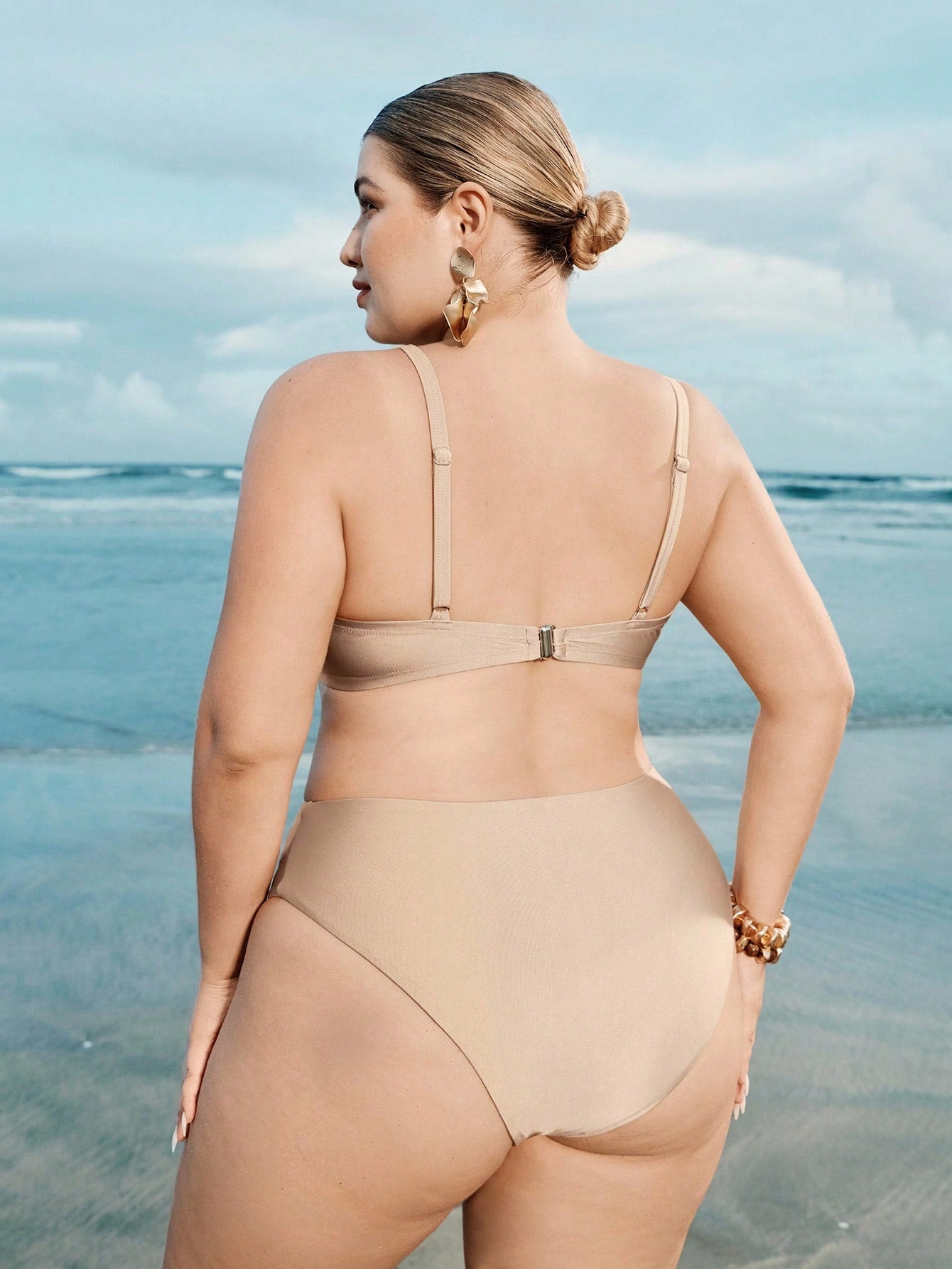 Conjunto-Brisa-Plus-Size-com-Hot-Pant
