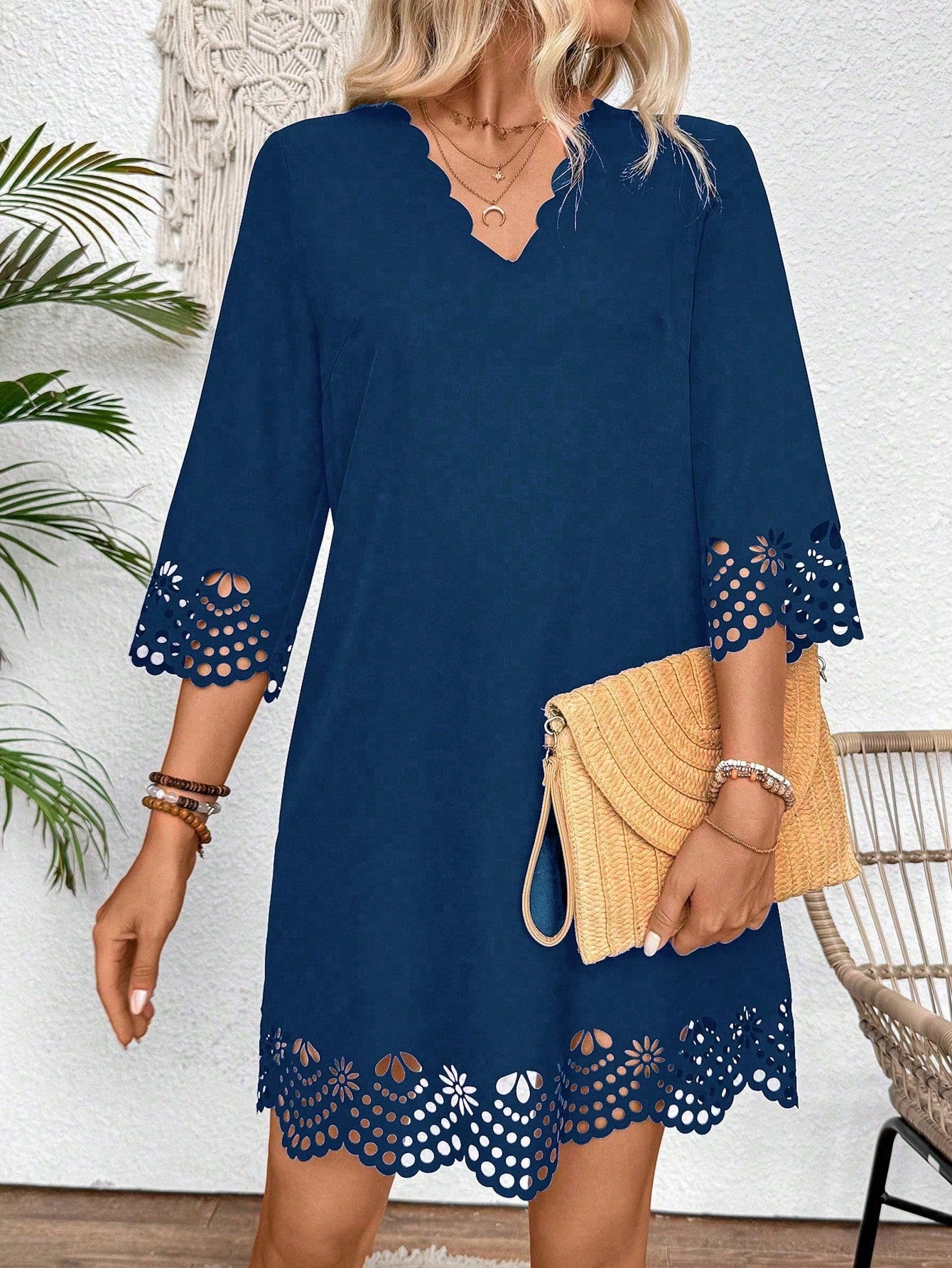 Vestido Feminino Túnica Com Detalhe Vazado