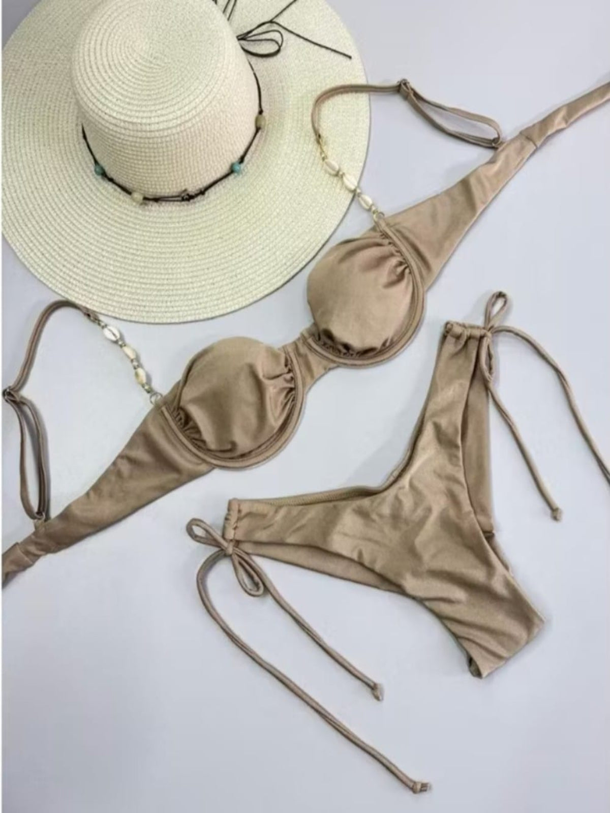 Conjunto Biquíni Fio Duplo Detalhe em Búzios na Alça