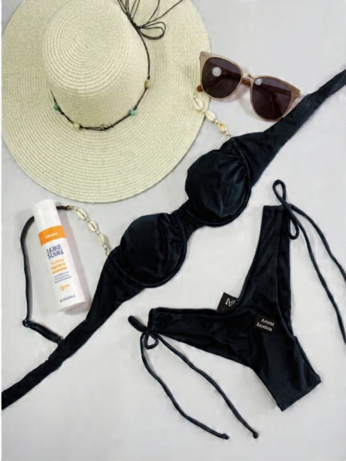 Conjunto Biquíni Bojo Estruturado e Calcinha Fio Duplo