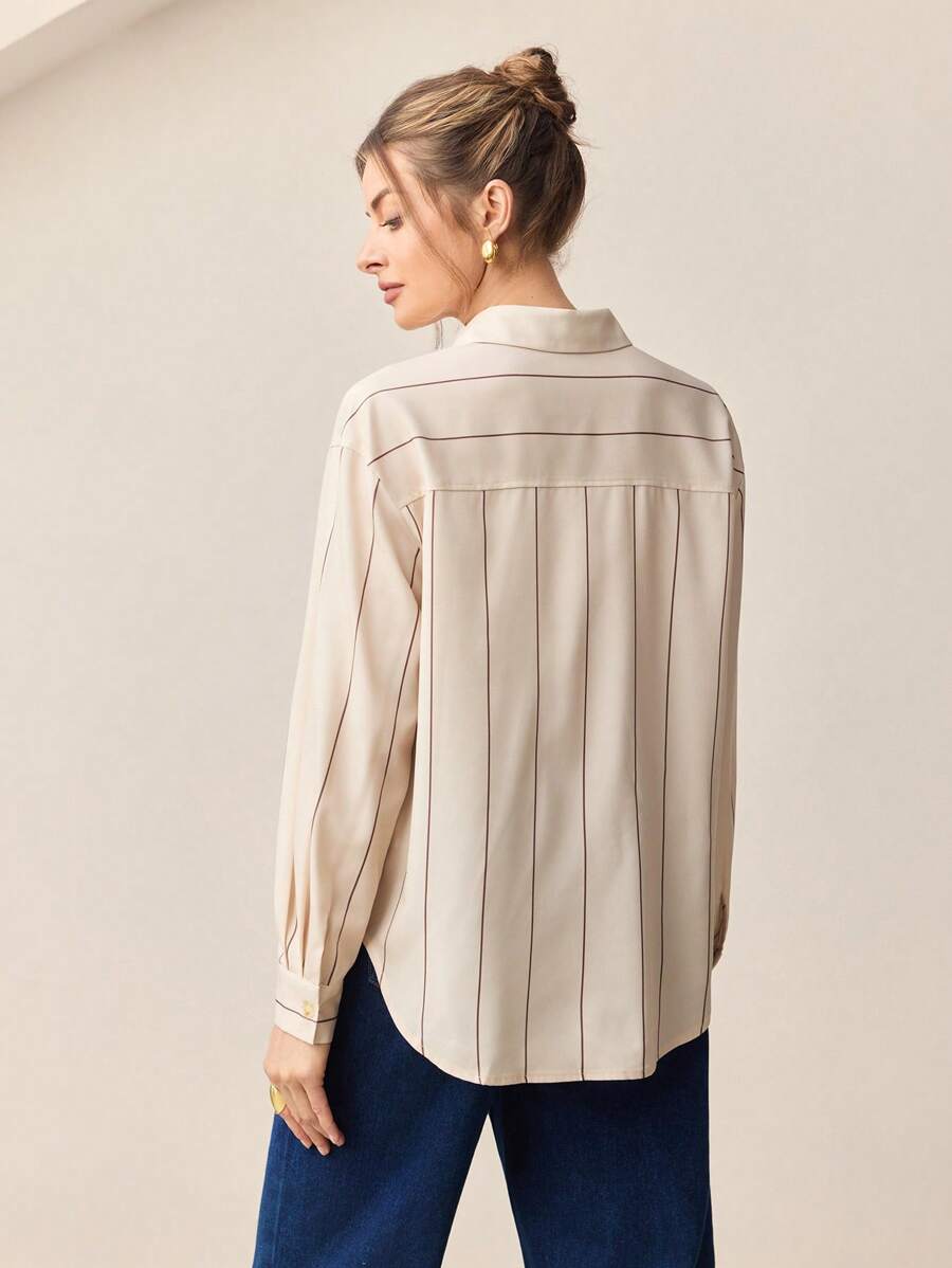 https://amoora.com.br/products/camisa-alfaiataria-feminina-com-listras-valeska