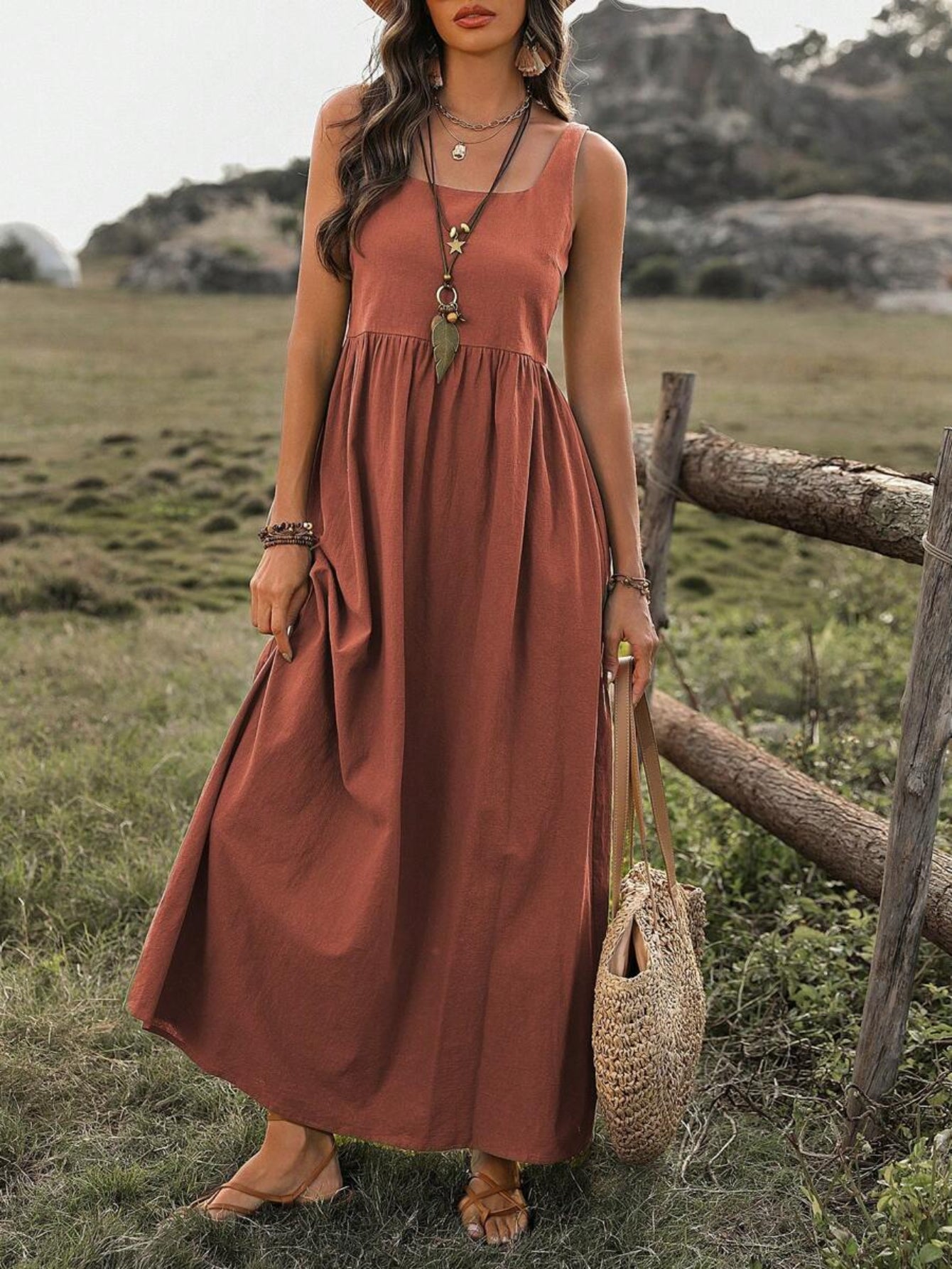 https://amoora.com.br/products/vestido-feminino-longo-regata-roberta