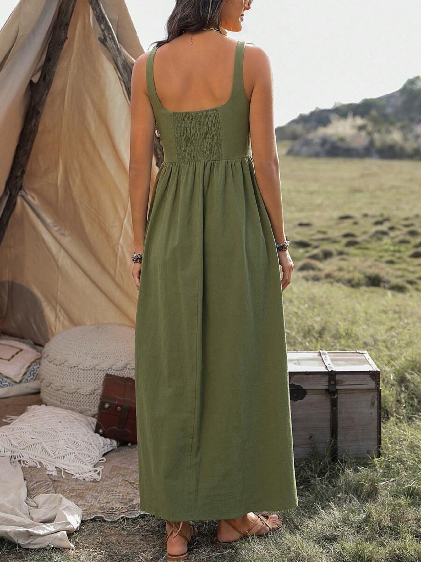 https://amoora.com.br/products/vestido-feminino-longo-regata-roberta