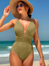 Maiô Decote Halter e Cintura Grapeada Verde Musgo