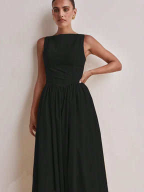 Vestido Feminino Decote Redondo Cintura Alta