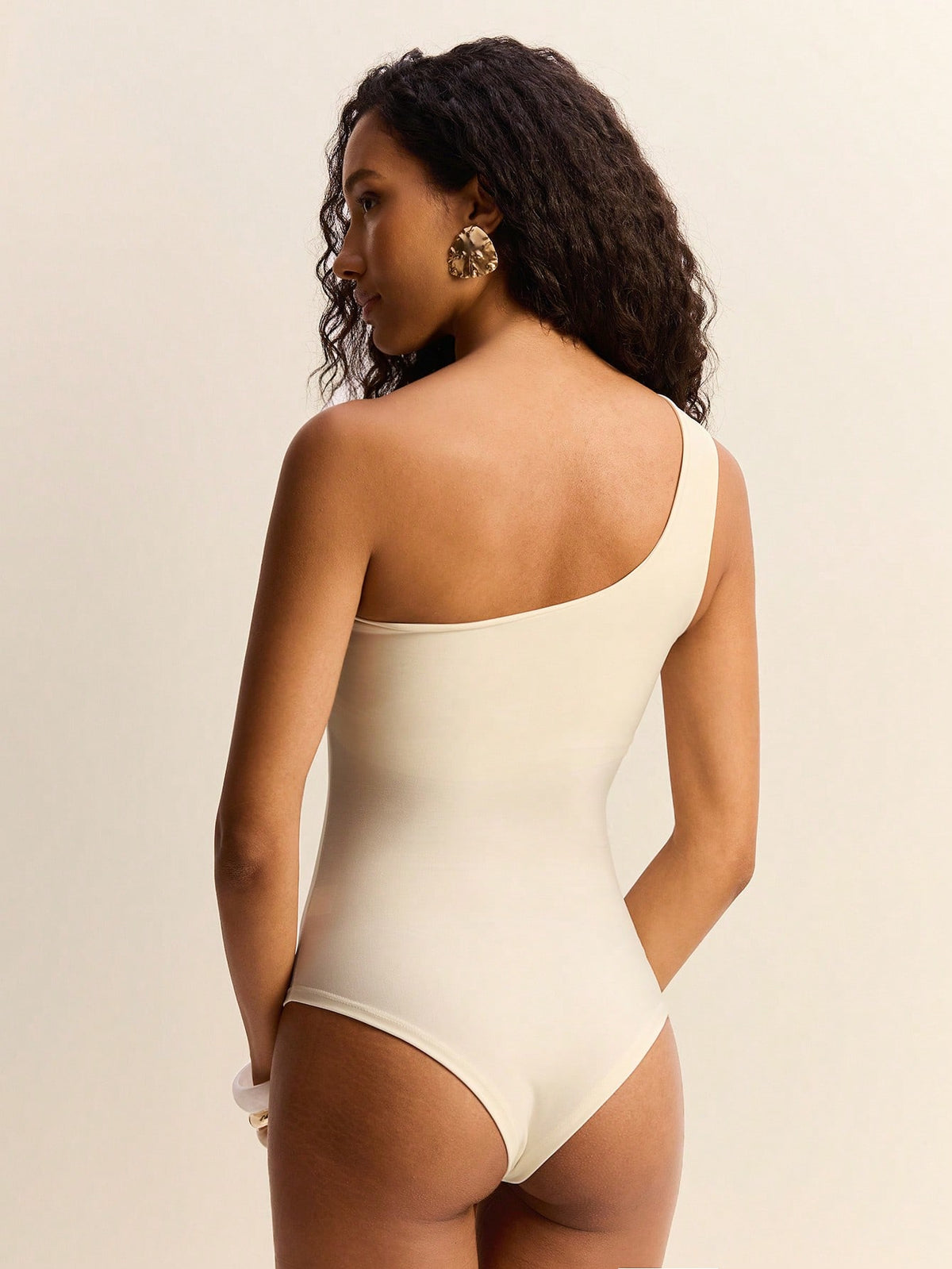 Body Feminino com Anel Assimétrico e Slim Fit costas
