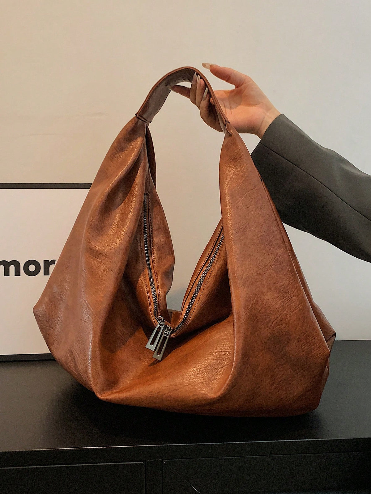Bolsa Feminina em Estilo Minimalista e Casual