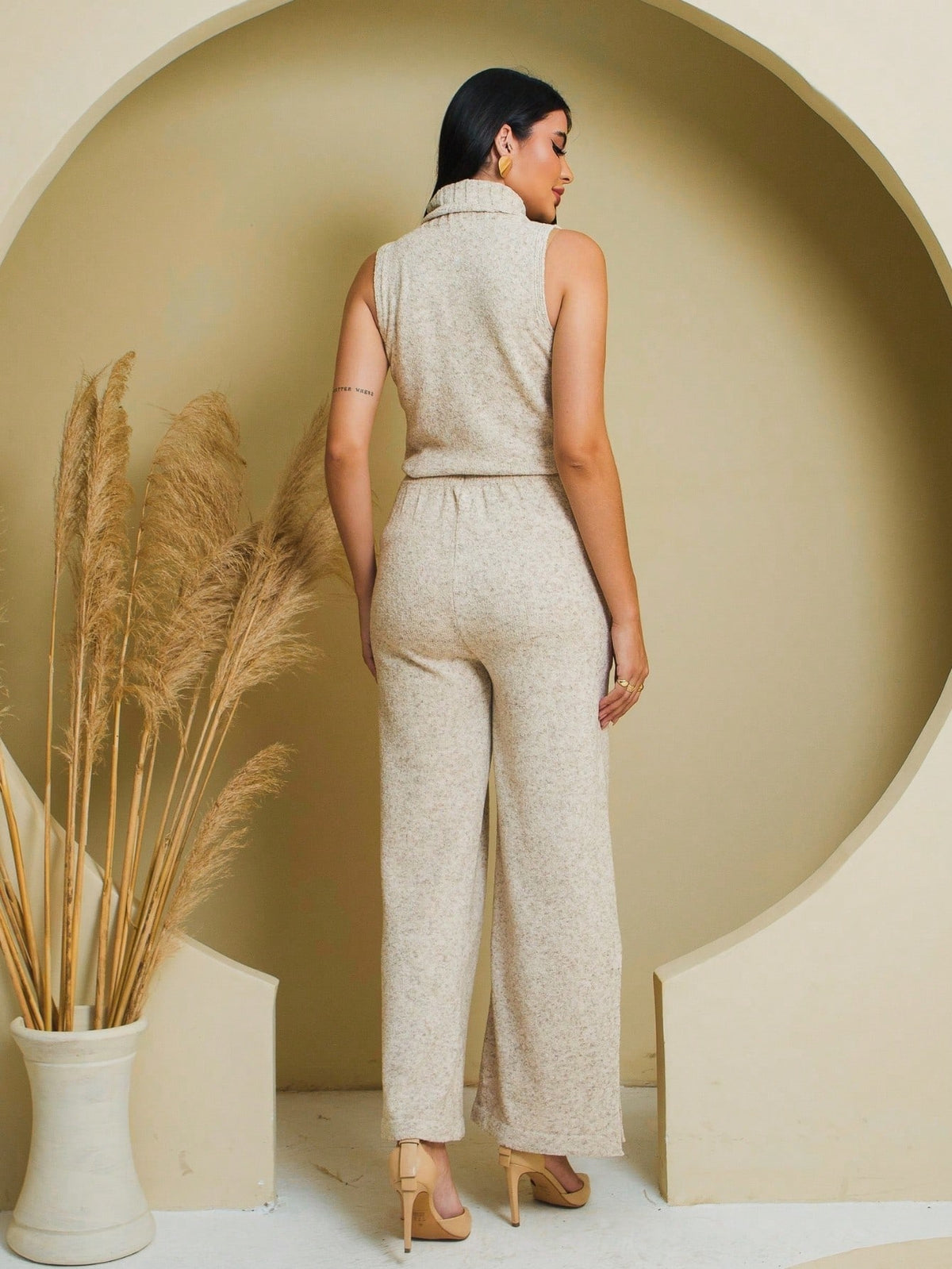 Conjunto Tricot Mousse Feminino com Gola Alta e Fenda