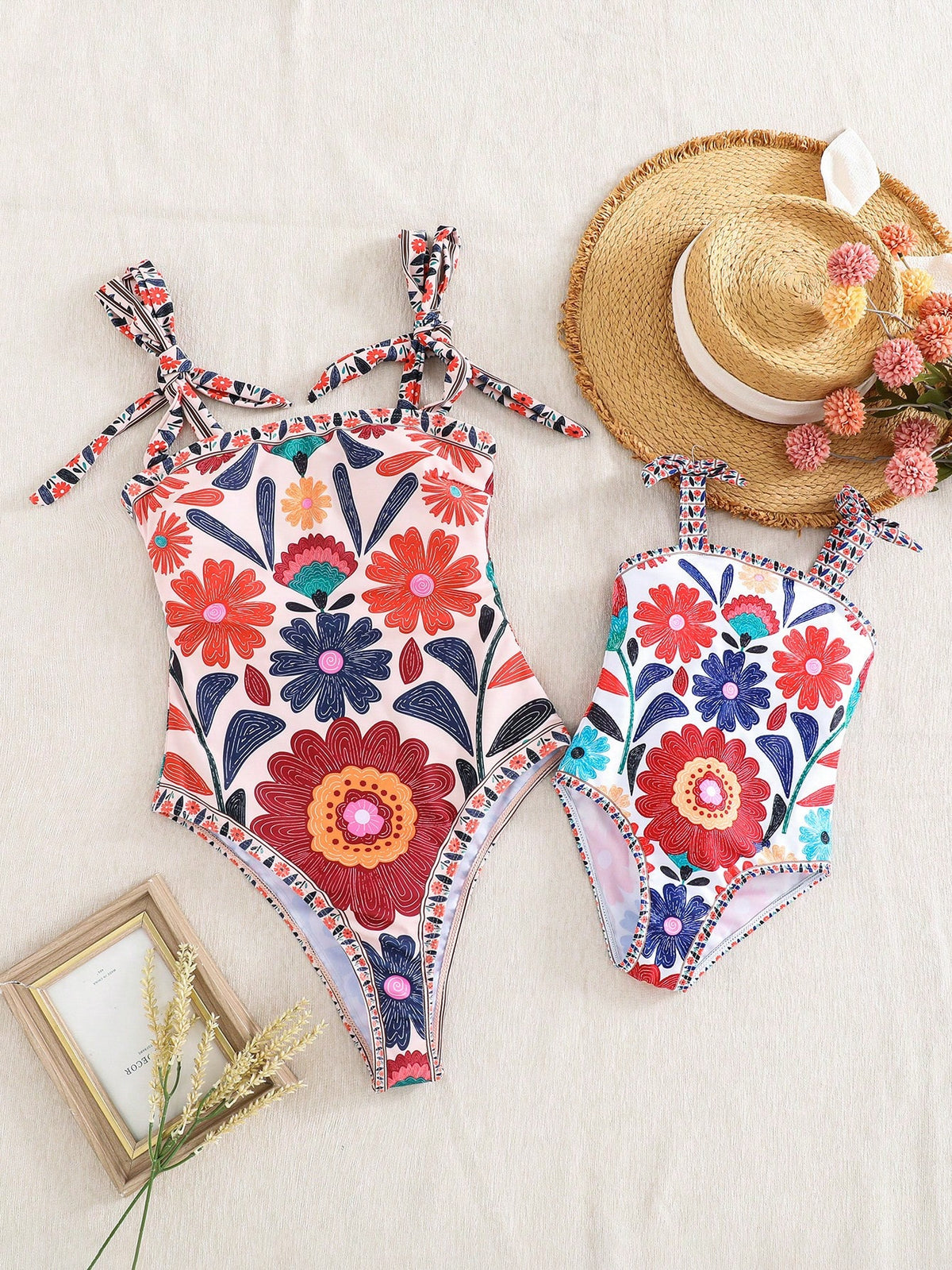 Maiô Floral com Alça Ajustável – Tal Mãe e Tal Filha