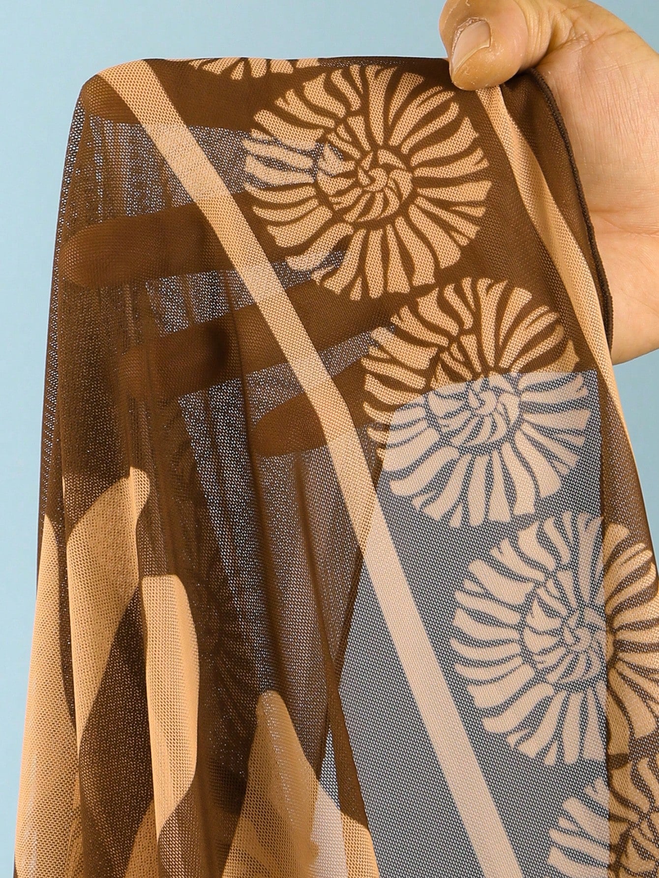 Conjunto 2 Peças: Maiô Marrom + Saia Longa Estampado em Tule