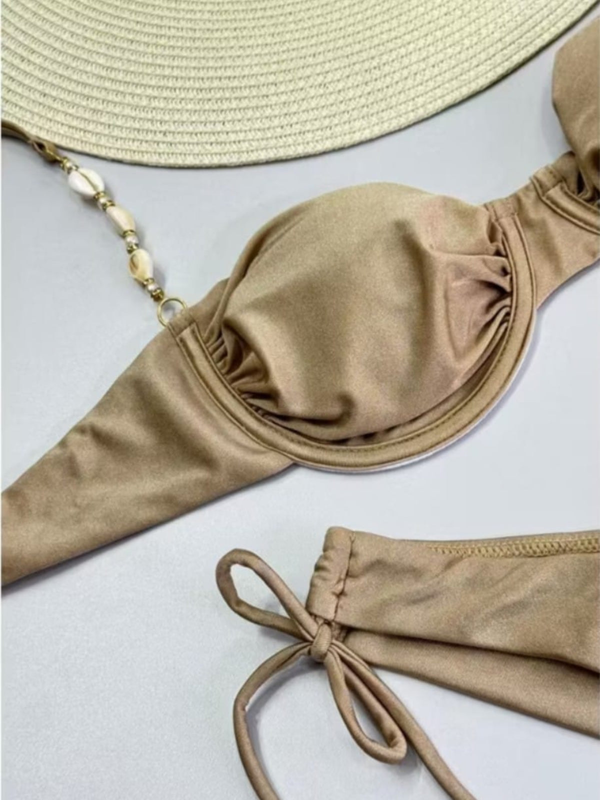 Conjunto Biquíni Fio Duplo Detalhe em Búzios na Alça