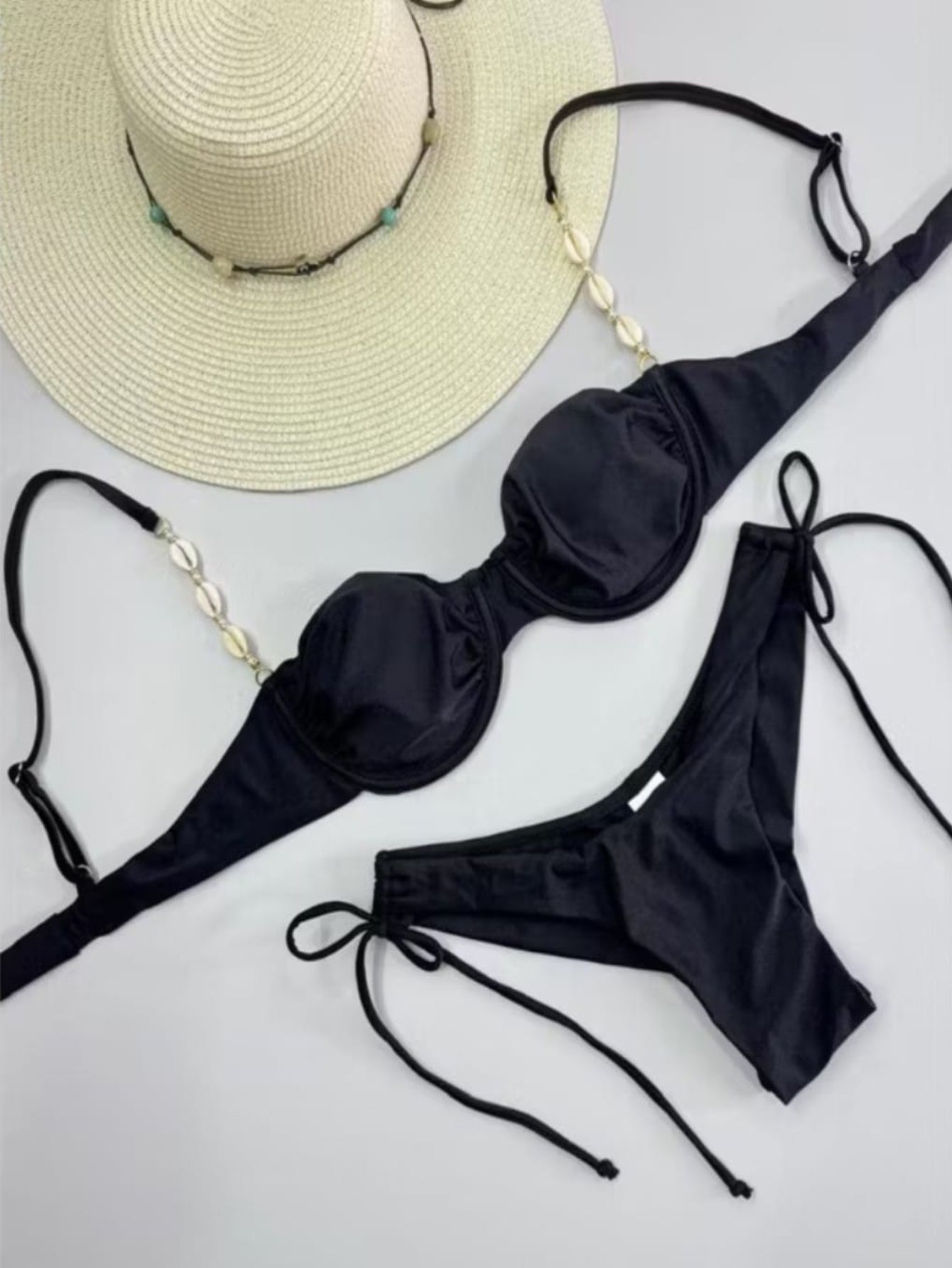 Conjunto Biquíni Fio Duplo Detalhe em Búzios na Alça