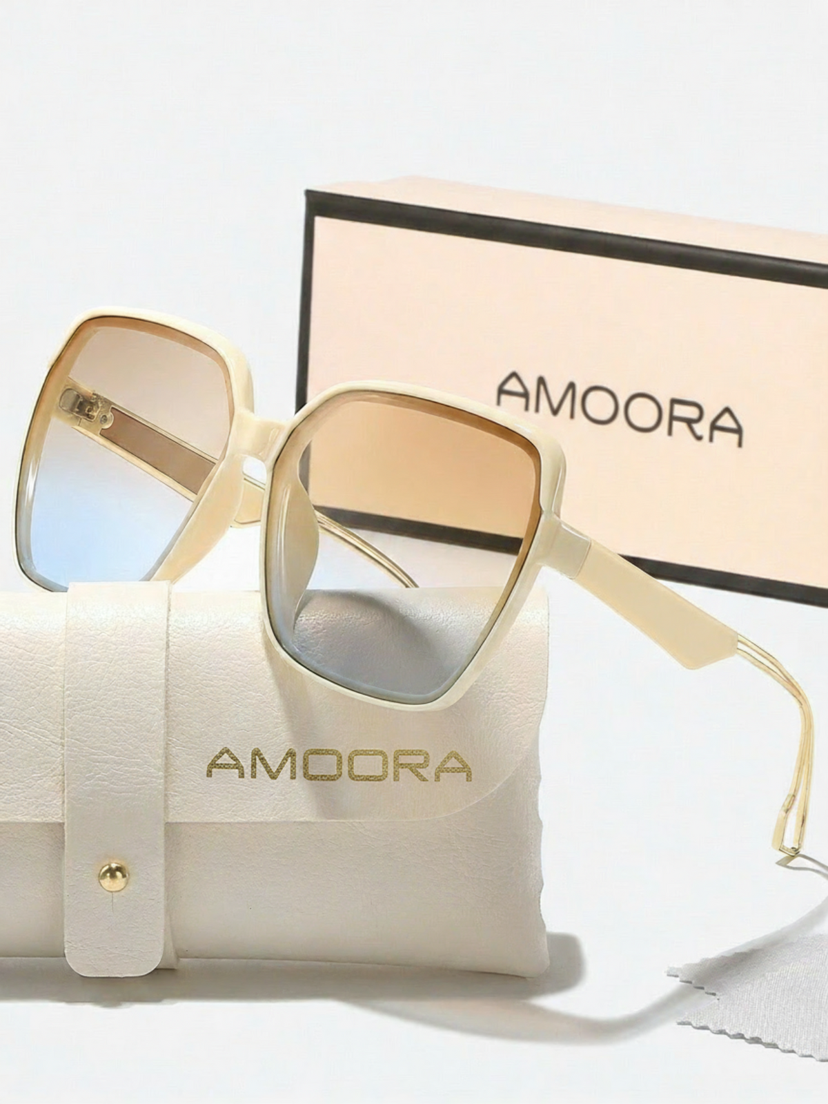 amoora.com.br/products/oculos-de-sol-oversized-com-lente-degrade