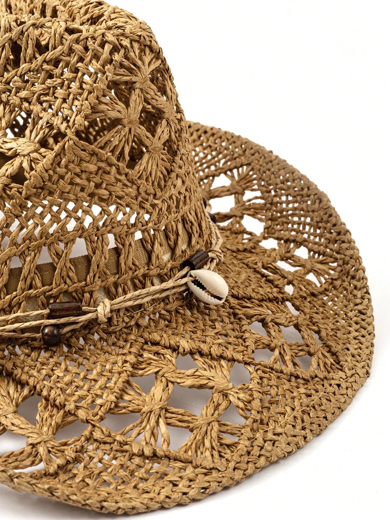 chapeu-de-cowboy-unissex-com-contas-de-madeira-e-conchas
