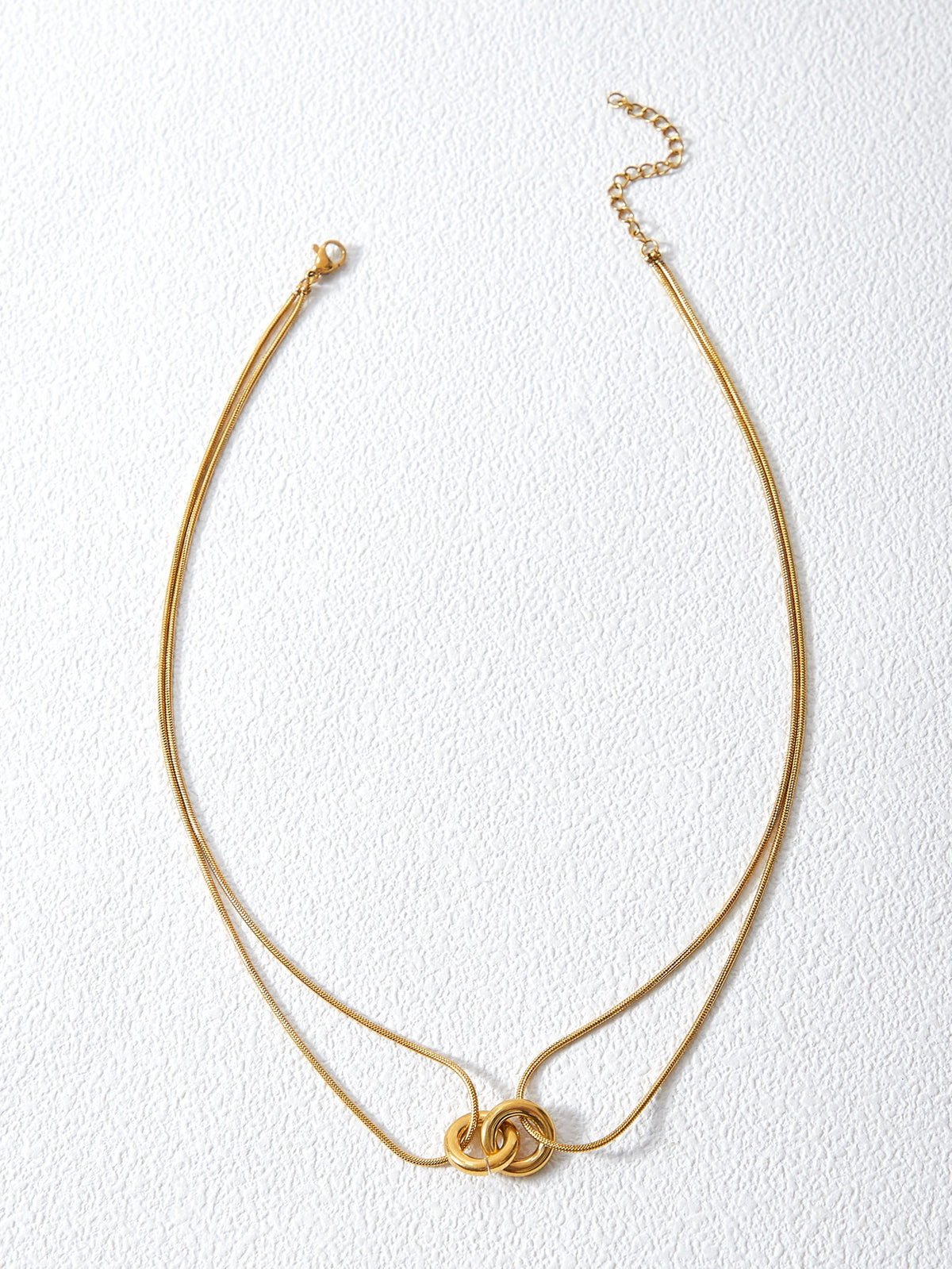 Colar Feminino em camadas Detalhes Entrelaçados