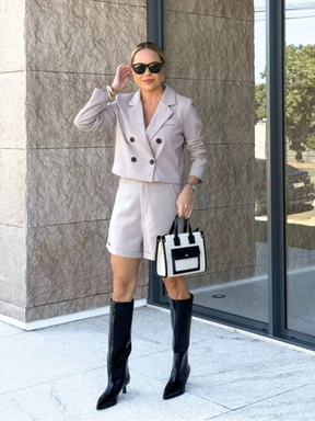 https://amoora.com.br/products/conjunto-blazer-e-shorts-alfaiataria-elisa