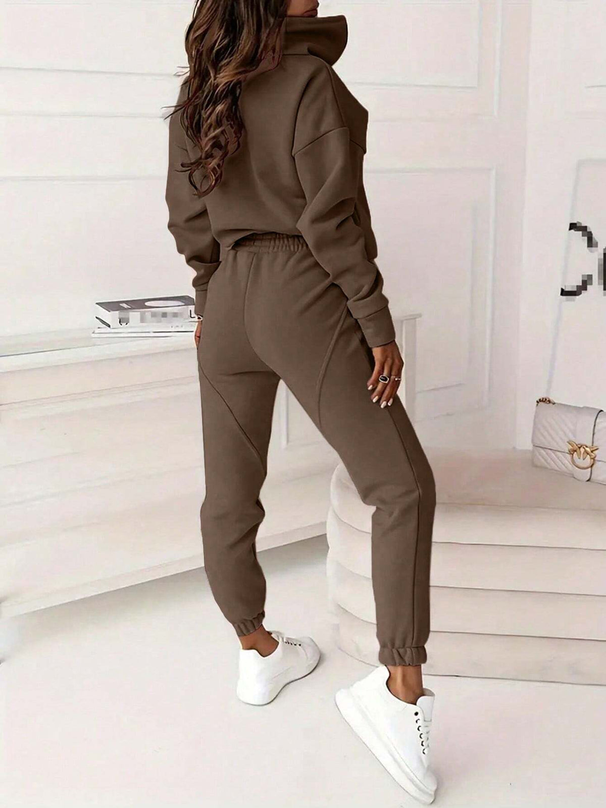 Conjunto de Moletom Feminino Capuz e Calça Jogger