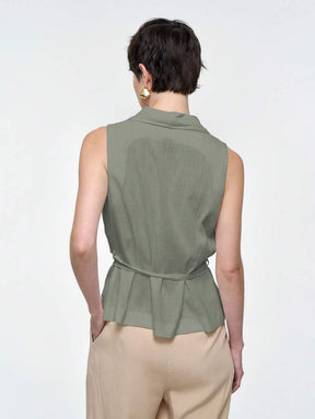 https://amoora.com.br/products/blusa-feminina-de-linho-sem-mangas-leandra