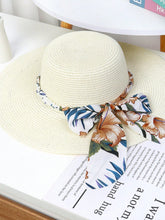 https://amoora.com.br/products/chapeu-de-palha-decorado-laco-estampado