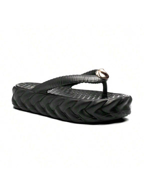 https://amoora.com.br/products/chinelo-feminino-eva-de-dedo-com-decoracao-metalica-preto 5