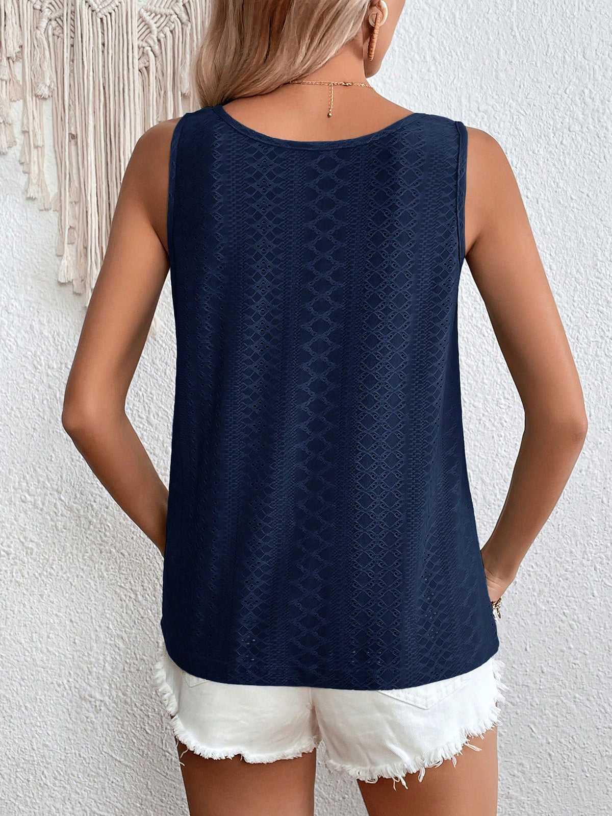 Blusa Regata Feminino Detalhe Botão Frontal